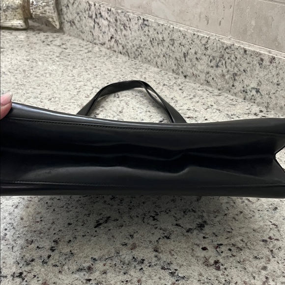 Salvatore Ferragamo black patent leather shoulder bag - Picture 10 of 10